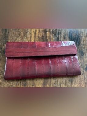 Lee Sands Chic Eeelskin Clutch/Wallet